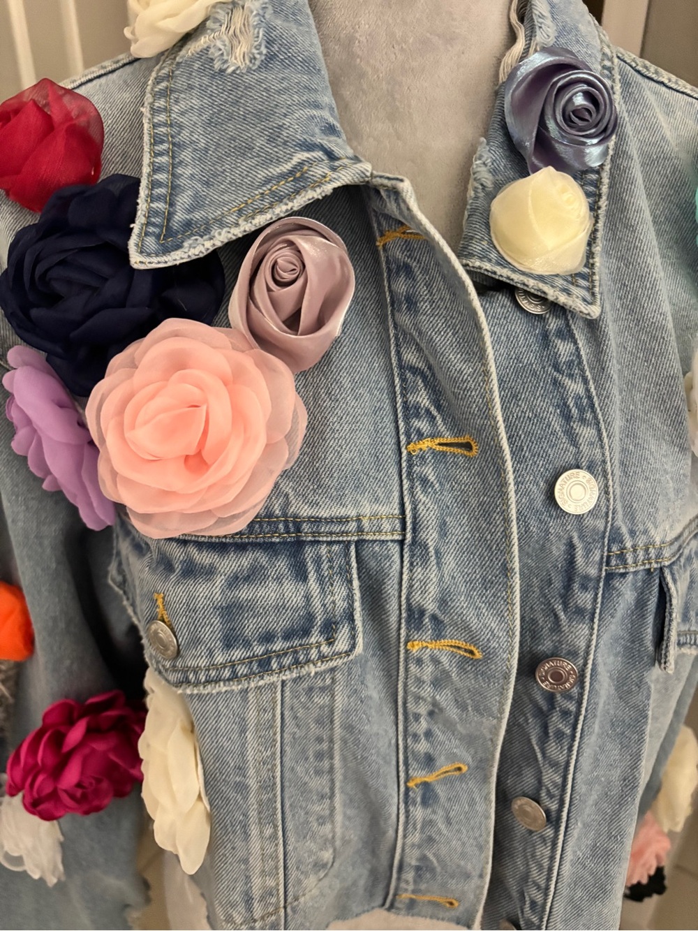 Signature 8 Multi-Color 3D Floral Appliqué Cropped Denim Jacket - Picture 5 of 11